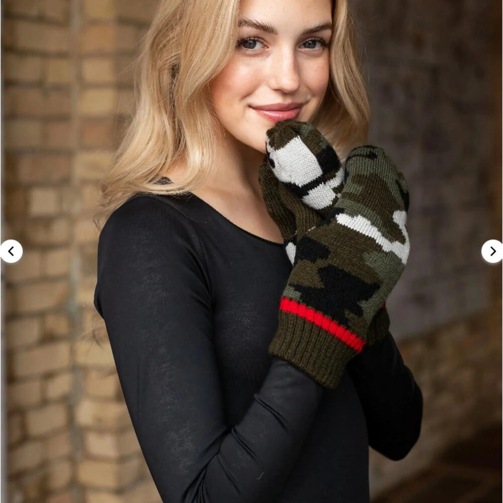 NEW Panache Green Camouflage Stripe Mittens